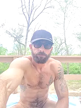 Snapshot of naughtynaturest36 chatting on 04/16/26, 09:50 naughtynaturest36 online show from 04/16/26, 09:50