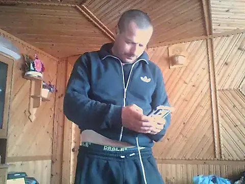 Snapshot of Ivan9iutt chatting on 04/17/26, 11:46 Ivan9iutt online show from 04/17/26, 11:46