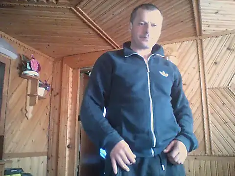 Snapshot of Ivan9iutt chatting on 04/24/26, 12:51 Ivan9iutt online show from 04/24/26, 12:51