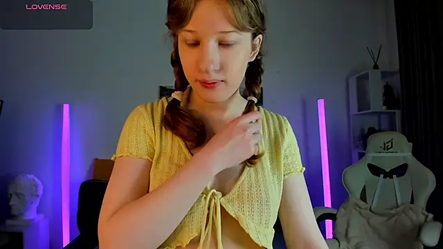 Snapshot of tracy_aw chatting on 03/30/26, 06:36 tracy aw online show from 03/30/26, 06:36