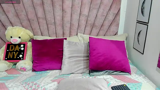 danibellucii  online show from 03/07/26, 03:03