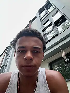 l-laross online show from 07/23/26, 03:32