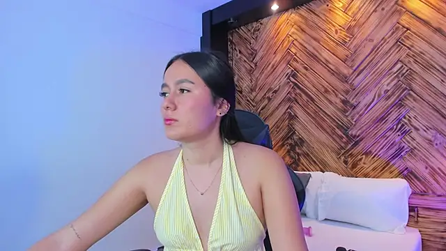 Snapshot of mia_slora chatting on 07/16/26, 12:22 mia slora online show from 07/16/26, 12:22