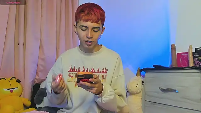 Snapshot of Maiky_Cooper01 chatting on 02/19/26, 10:33 Maiky Cooper01 online show from 02/19/26, 10:33