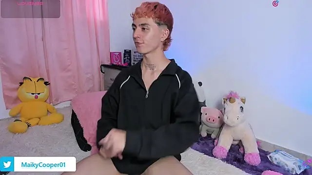 Snapshot of Maiky_Cooper01 chatting on 03/06/26, 10:17 Maiky Cooper01 online show from 03/06/26, 10:17