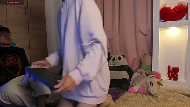 Snapshot of Maiky_Cooper01 chatting on 04/25/26, 06:38 Maiky Cooper01 online show from 04/25/26, 06:38