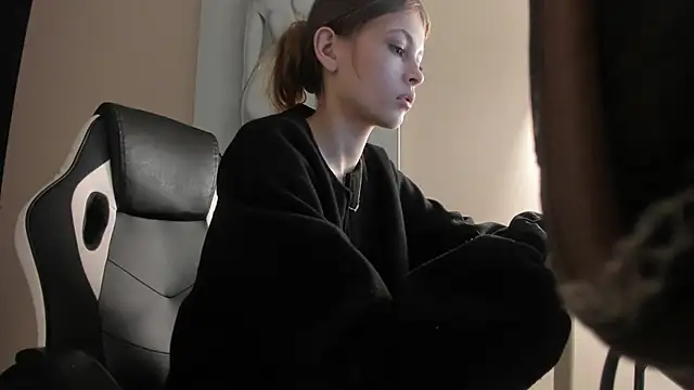 ElviraRosse1 online show from 01/14/26, 12:22