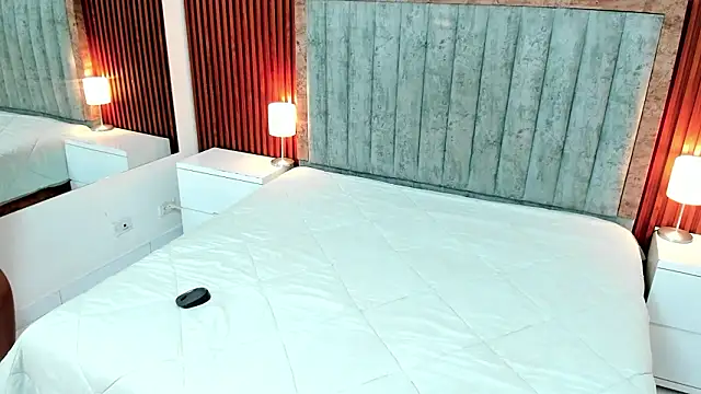 Arianaa Cooper  online show from 01/16/26, 11:36