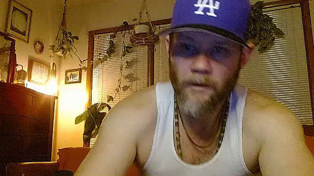Snapshot of marcus_graves_13 chatting on 03/11/26, 02:06 marcus graves 13 online show from 03/11/26, 02:06