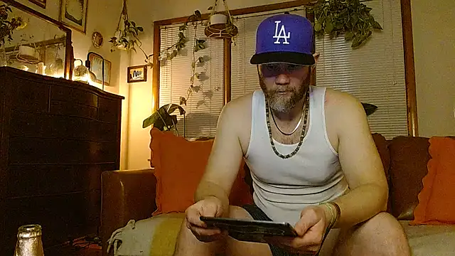 Snapshot of marcus_graves_13 chatting on 03/13/26, 01:12 marcus graves 13 online show from 03/13/26, 01:12