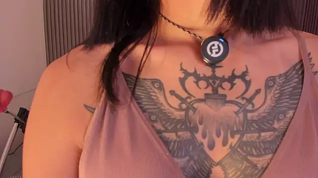 Snapshot of Naia-Nore chatting on 03/29/26, 12:43 Naia-Nore online show from 03/29/26, 12:43