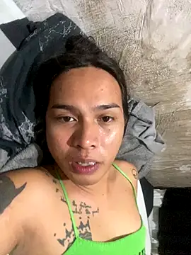 LOVELYMAYUMIE online show from 10/31/25, 01:34