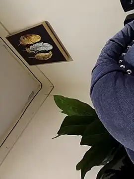 Snapshot of kiss-my-boobs chatting on 04/27/26, 08:07 kiss-my-boobs online show from 04/27/26, 08:07