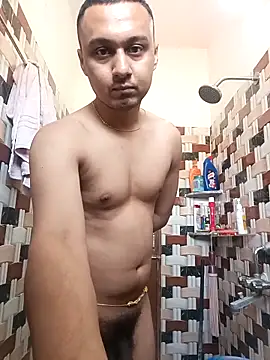 Snapshot of Uzieham22 chatting on 03/28/26, 03:50 Uzieham22 online show from 03/28/26, 03:50