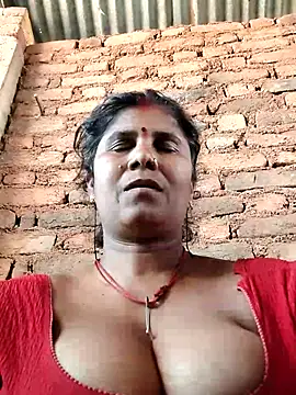 Hot di97 online show from 04/06/26, 03:15