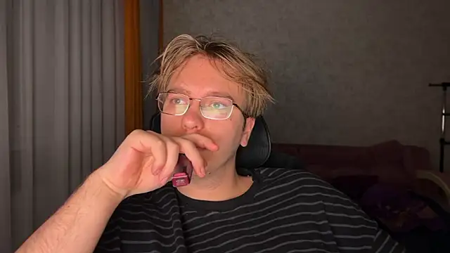 HairyVit online show from 02/03/26, 04:10