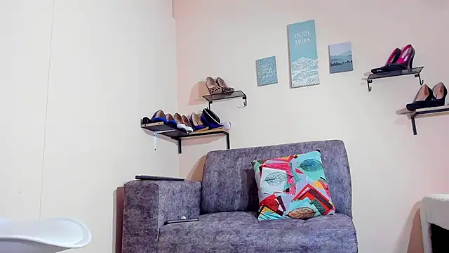 nailon karol11 online show from 02/05/26, 09:47