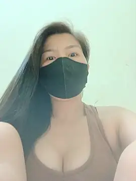 Lyly-68688 online show from 05/18/26, 08:53