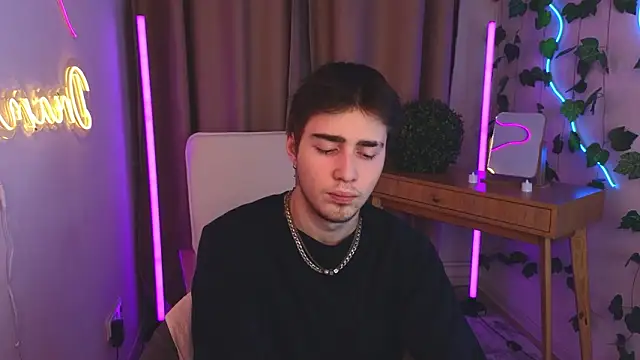 Snapshot of d3s_dn chatting on 02/25/26, 04:05 d3s dn online show from 02/25/26, 04:05