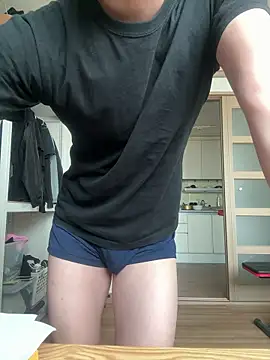 Snapshot of Alexkimsumin chatting on 05/10/26, 07:35 Alexkimsumin online show from 05/10/26, 07:35