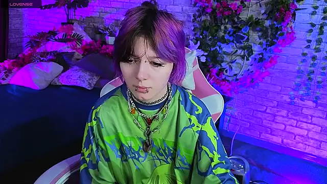 Ashley Veil online show from 04/03/26, 09:13