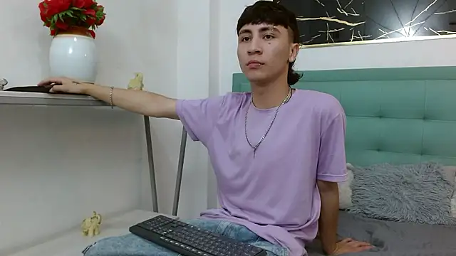 XanderGrey8 online show from 01/12/26, 07:41