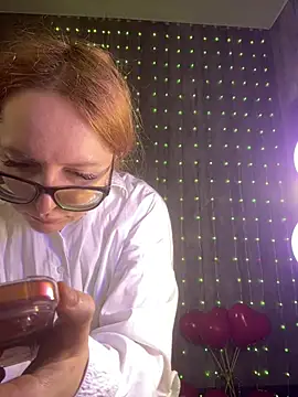 coy girl  online show from 02/16/26, 11:17