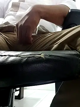 Antony-5045 online show from 04/09/26, 11:43