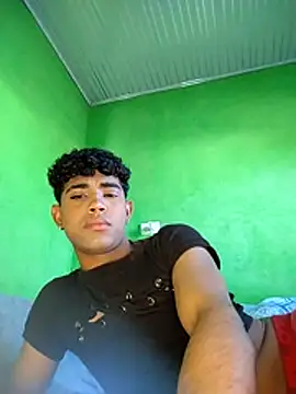 Snapshot of honey_hott chatting on 01/17/26, 08:23 honey hott online show from 01/17/26, 08:23