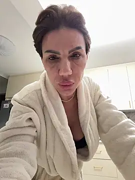 Missolevelvet online show from 02/11/26, 01:43