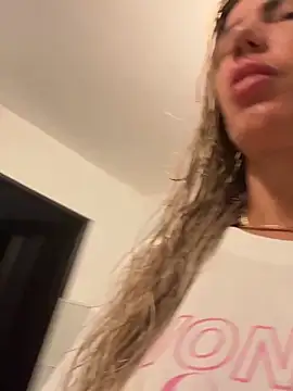 Missolevelvet online show from 04/08/26, 07:36