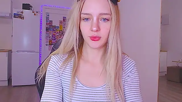 Snapshot of sailormoon666_ chatting on 02/04/26, 10:58 sailormoon666 online show from 02/04/26, 10:58