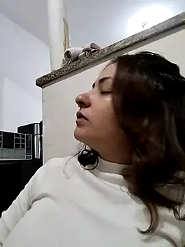 Snapshot of carazinho2128 chatting on 02/27/26, 03:39 carazinho2128 online show from 02/27/26, 03:39