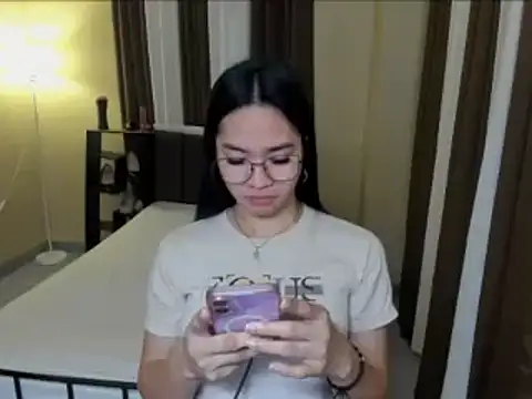 Snapshot of Asian_Bigcock_Marian chatting on 03/18/26, 12:30 Asian Bigcock Marian online show from 03/18/26, 12:30