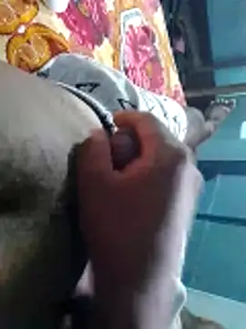 Snapshot of Bishxxx chatting on 04/24/26, 06:27 Bishxxx online show from 04/24/26, 06:27