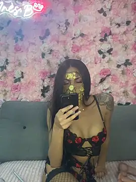 Ines-z online show from 04/18/26, 10:10