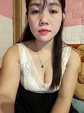 Ngocmai lazdy online show from 04/02/26, 01:31