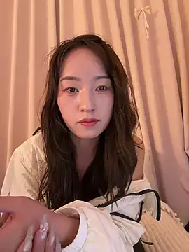 Snapshot of wenwenyaa chatting on 04/16/26, 01:12 wenwenyaa online show from 04/16/26, 01:12