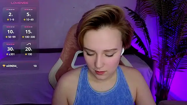 Snapshot of Ellie_Heavenly chatting on 02/02/26, 08:46 Ellie Heavenly online show from 02/02/26, 08:46