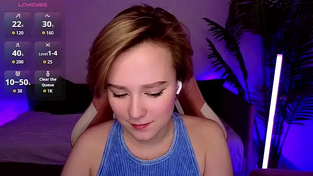 Snapshot of Ellie_Heavenly chatting on 02/09/26, 02:37 Ellie Heavenly online show from 02/09/26, 02:37