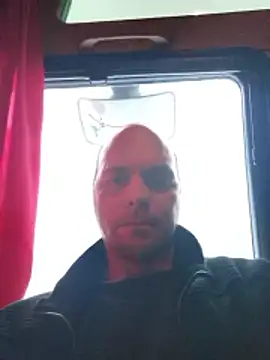 Snapshot of Ivan9999k chatting on 01/12/26, 03:17 Ivan9999k online show from 01/12/26, 03:17