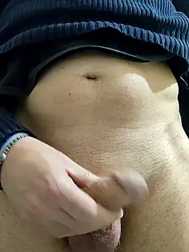 Snapshot of couple1508 chatting on 03/10/26, 03:28 couple1508 online show from 03/10/26, 03:28