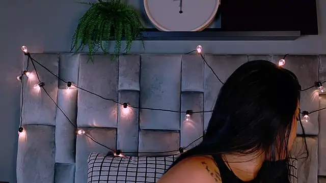 ChloeeMiller   online show from 03/07/26, 02:52