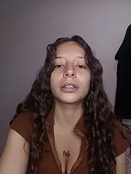 Snapshot of AlexxaAndRileyy chatting on 03/07/26, 02:47 AlexxaAndRileyy online show from 03/07/26, 02:47