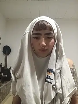 Snapshot of AlexxaAndRileyy chatting on 04/15/26, 03:02 AlexxaAndRileyy online show from 04/15/26, 03:02