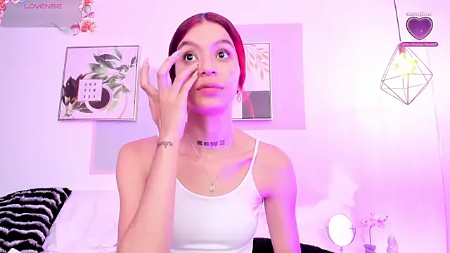 Snapshot of april_jones05 chatting on 03/07/26, 01:30 april jones05 online show from 03/07/26, 01:30