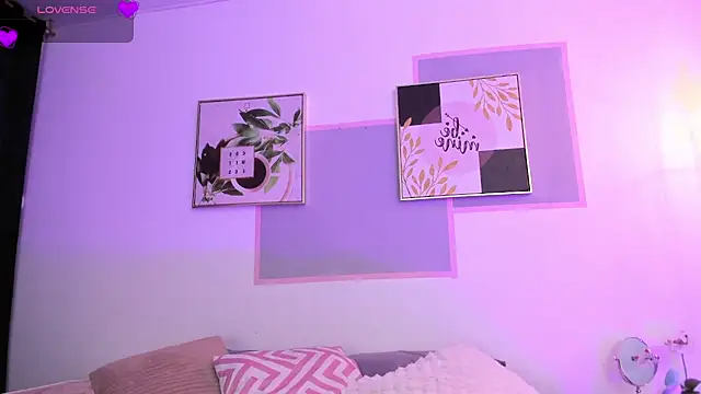 Snapshot of april_jones05 chatting on 03/23/26, 12:53 april jones05 online show from 03/23/26, 12:53