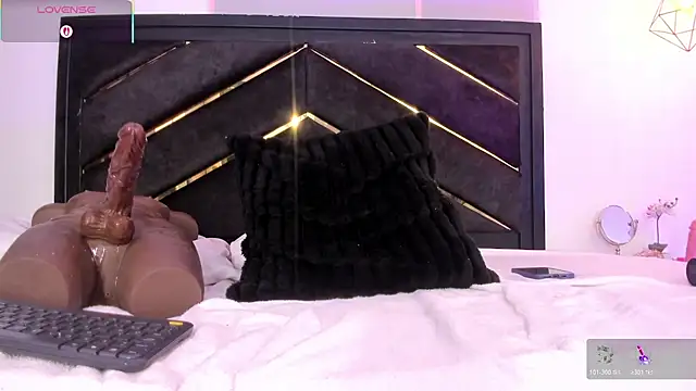 Snapshot of april_jones05 chatting on 04/08/26, 02:17 april jones05 online show from 04/08/26, 02:17