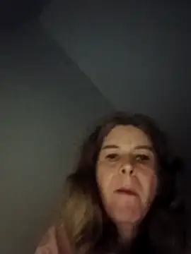 Snapshot of Didi2081 chatting on 02/08/26, 02:37 Didi2081 online show from 02/08/26, 02:37