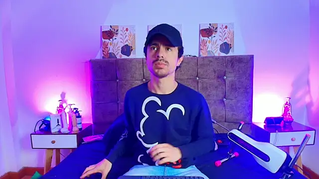 Snapshot of Ethan_Briggs_ chatting on 07/16/26, 03:34 Ethan Briggs online show from 07/16/26, 03:34